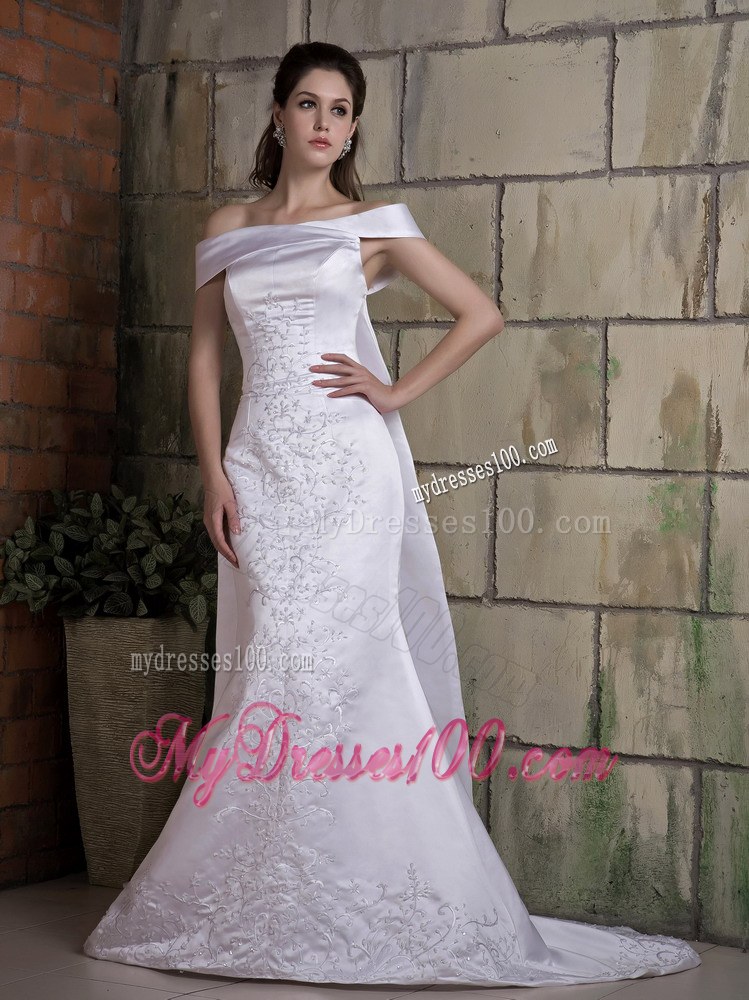 Watteau Train Off-the-shoulder White Bridal Dress with Appliques