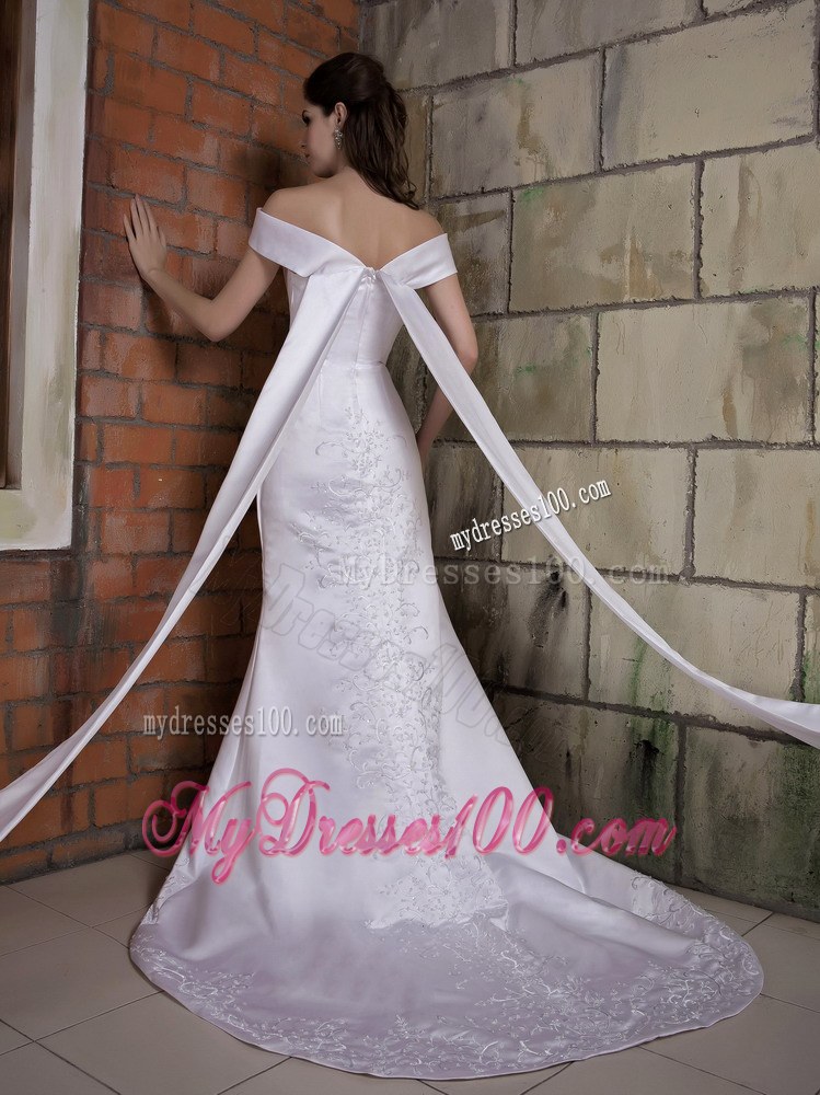 Watteau Train Off-the-shoulder White Bridal Dress with Appliques