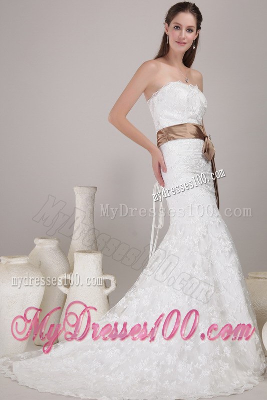 Lace Strapless White Wedding Dress with Bowknot Ribbon Chapel Train