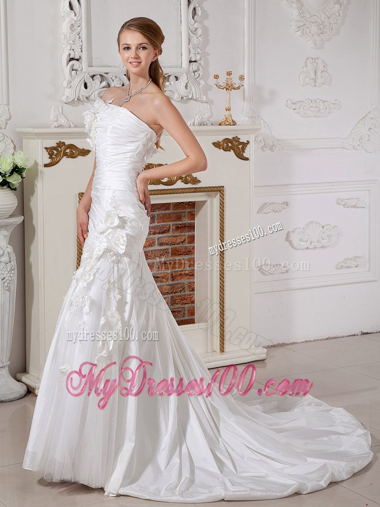 Strapless Court Train Ruched Wedding Dresses with Hand Made Flowers