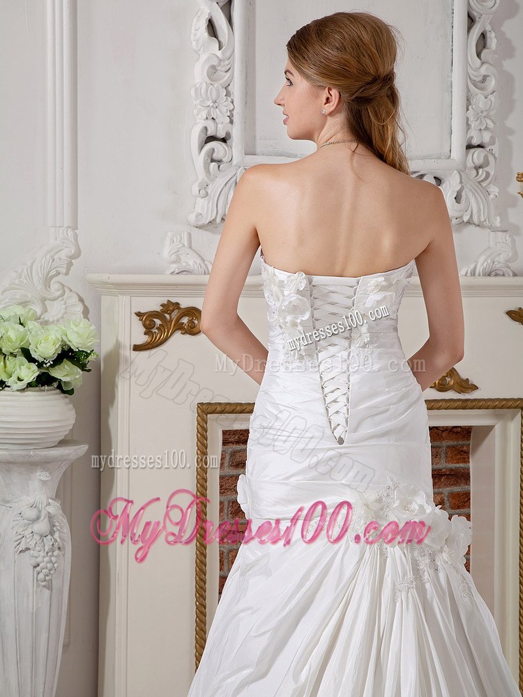 Strapless Court Train Ruched Wedding Dresses with Hand Made Flowers