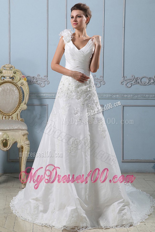 Ruched Bodice and Hand Made Flowers Decorate Straps for V-neck Bridal Gown