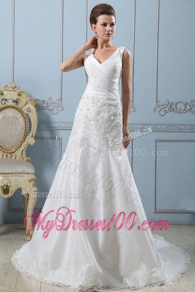 Ruched Bodice and Hand Made Flowers Decorate Straps for V-neck Bridal Gown