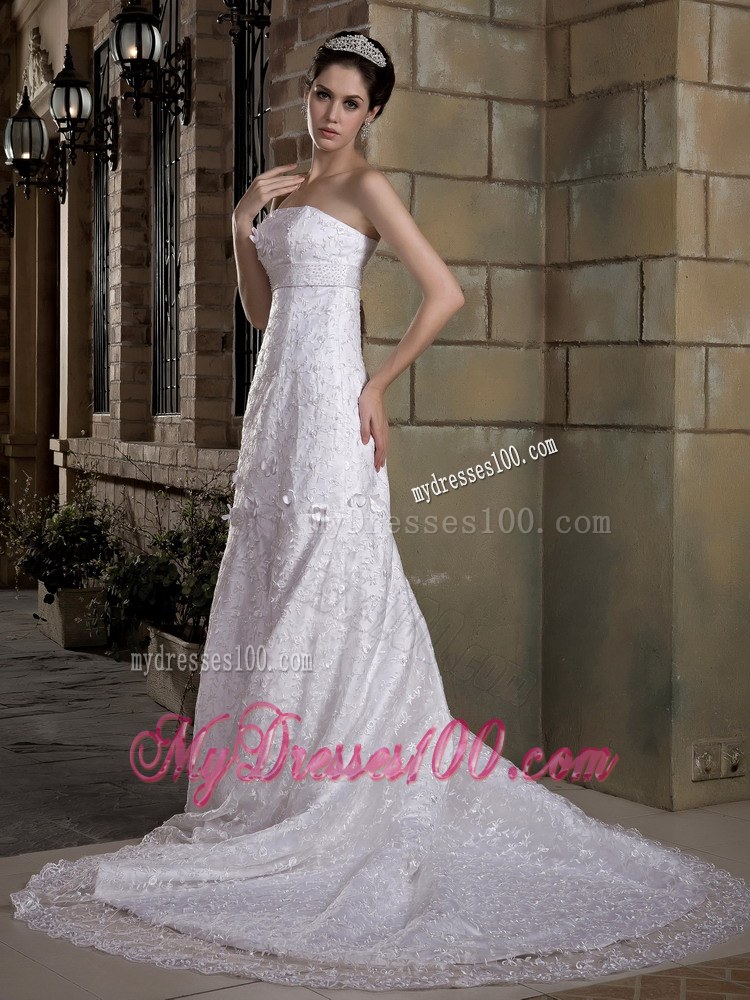 Elegant White Lace Bridal Dress with Floral Decoration Court Train