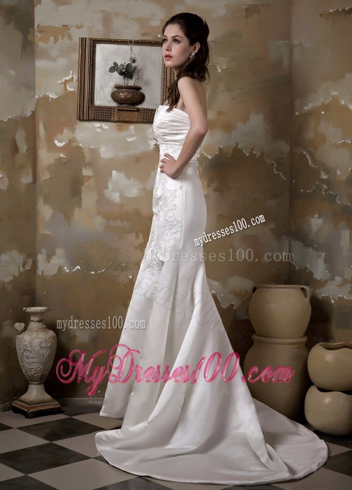Plunging V-neck White Bridal Dress with Lace Decoration Court Train
