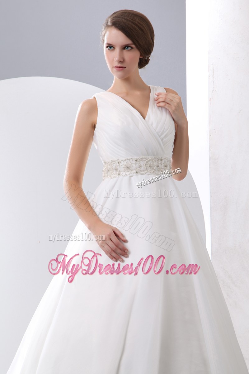 V-neck Sweep Train Clasp Handle Wedding Gowns with Brush Train