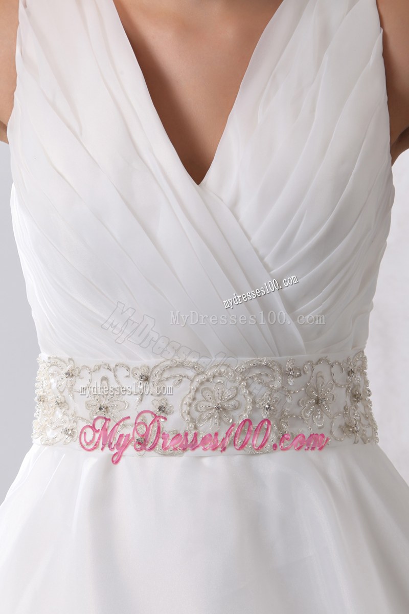 V-neck Sweep Train Clasp Handle Wedding Gowns with Brush Train