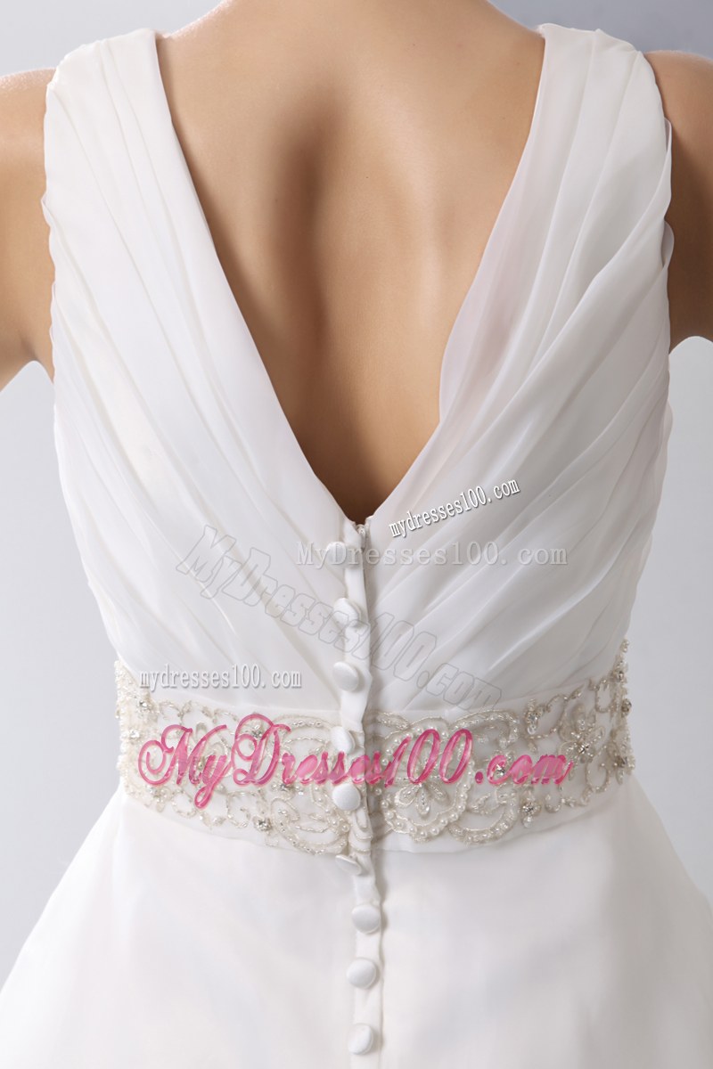 V-neck Sweep Train Clasp Handle Wedding Gowns with Brush Train