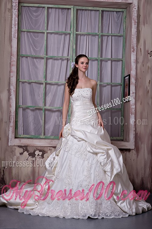 Beading Ruching and Handle Flowers Wedding Gowns with Lace Edge