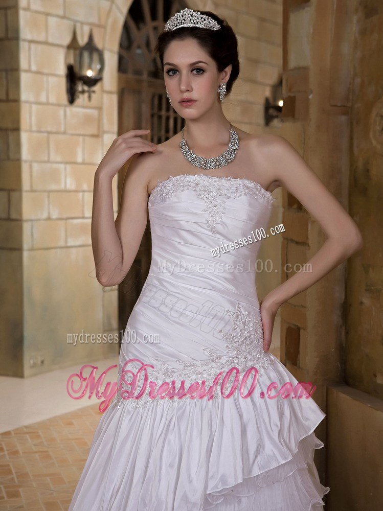 Sheath Ruching Appliques Ruffled Layers and Curt Train Wedding Dress