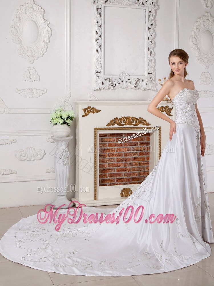A-line Sweetheart Chapel Train Satin Wedding Dresses with Appliques