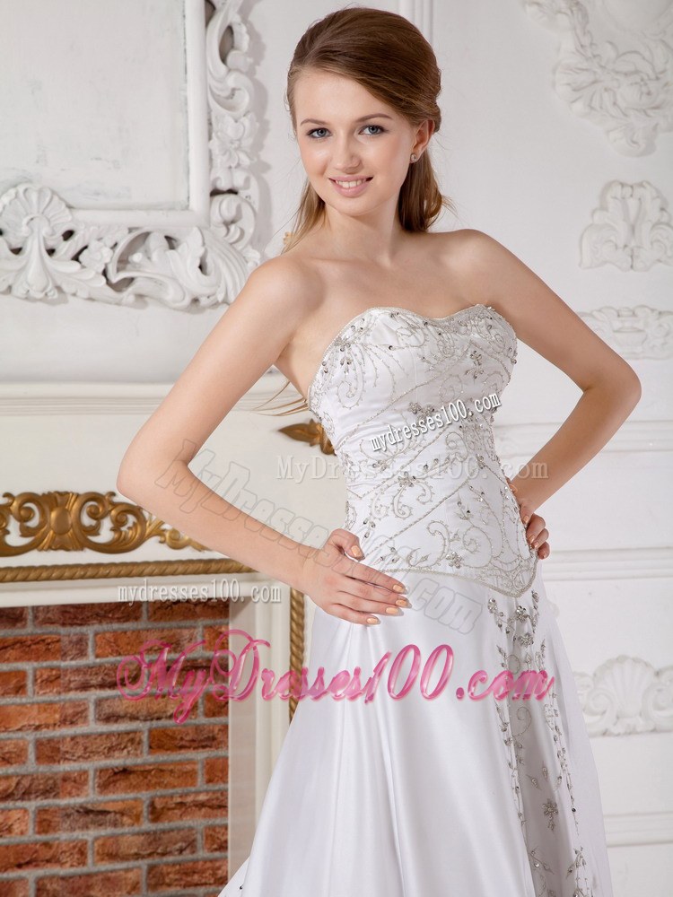 A-line Sweetheart Chapel Train Satin Wedding Dresses with Appliques