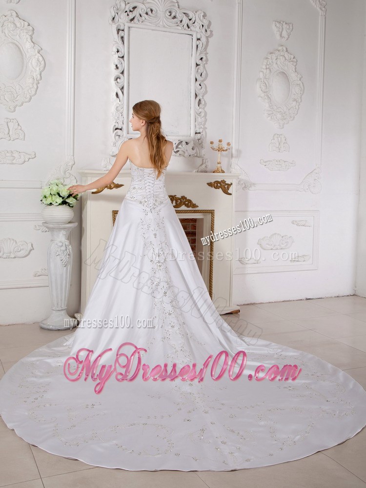 A-line Sweetheart Chapel Train Satin Wedding Dresses with Appliques