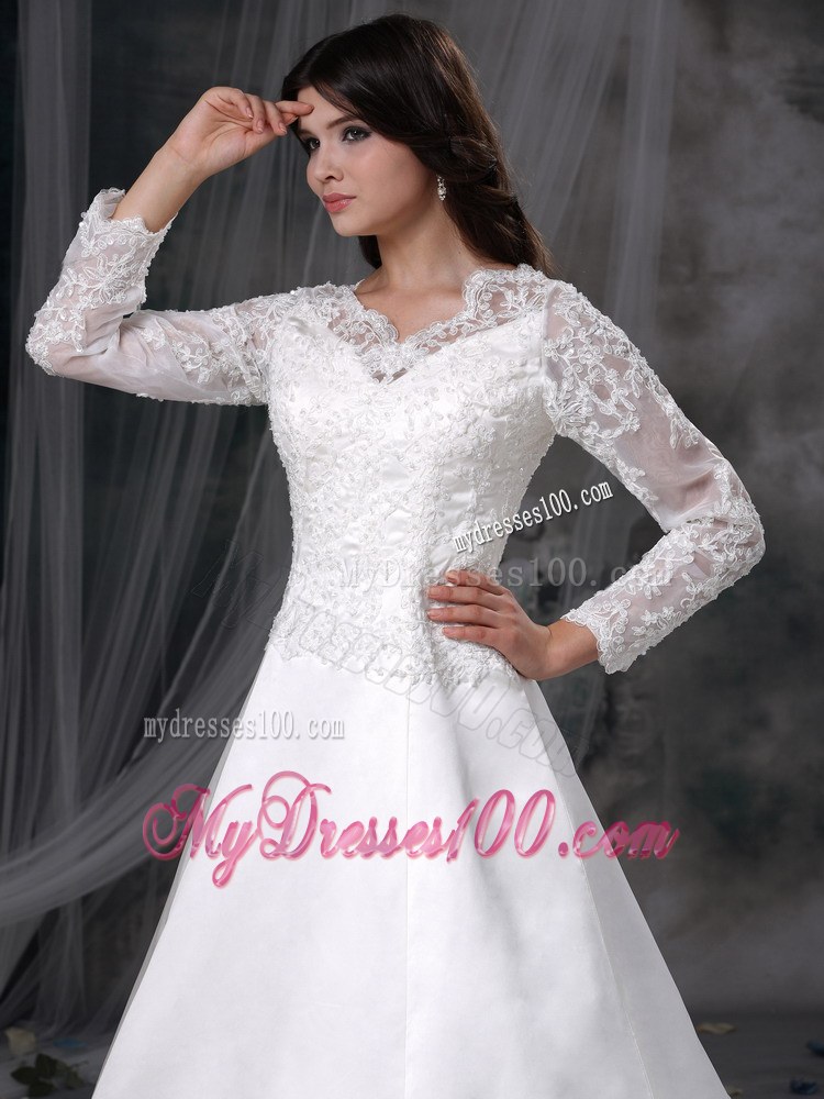 V-neck Long Sleeves Lace Chapel Train Bridal Dresses for Wedding in White
