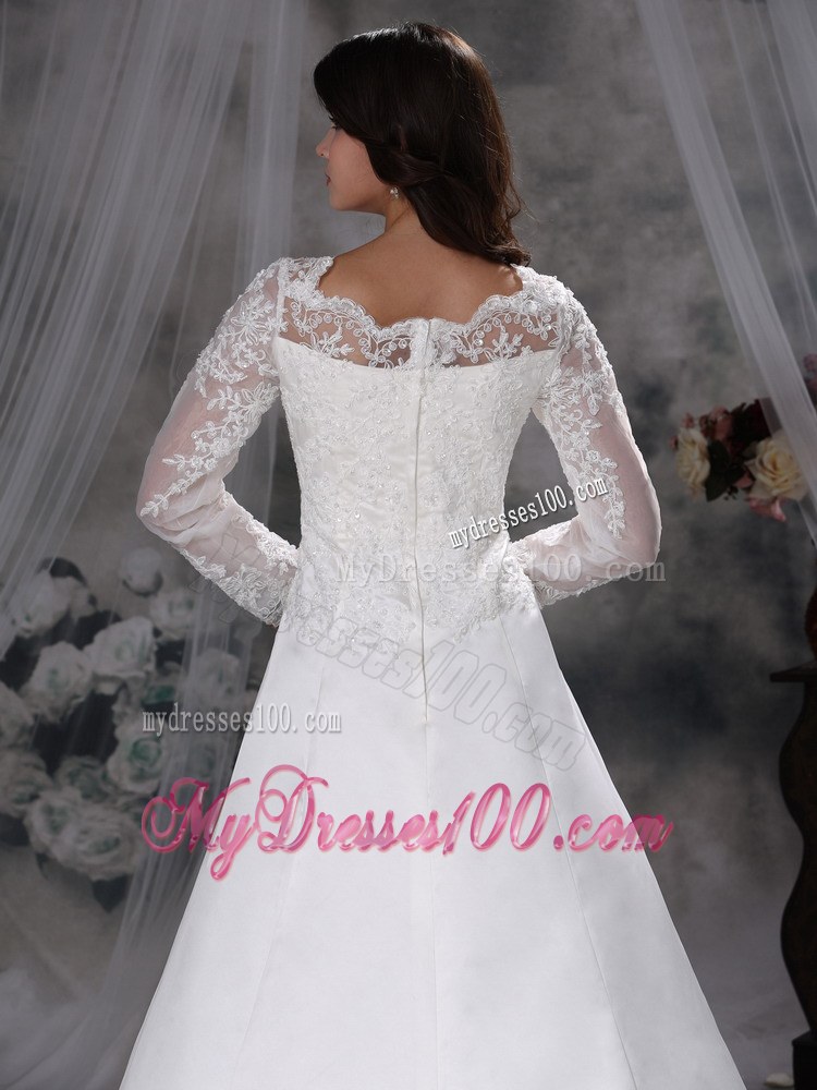 V-neck Long Sleeves Lace Chapel Train Bridal Dresses for Wedding in White