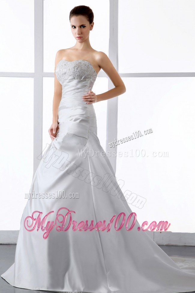 Strapless A-line Court Train White Bridal Dress for Wedding with Appliques