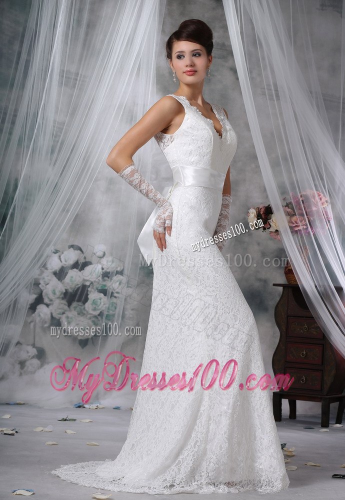 Plunging V-neck Brush Train Lace White Wedding Dress Bowknot Back