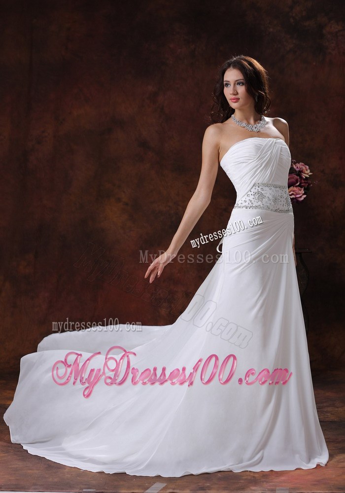 Good Quality Embroidery Ruche Mermaid Chapel Train White Wedding Dress