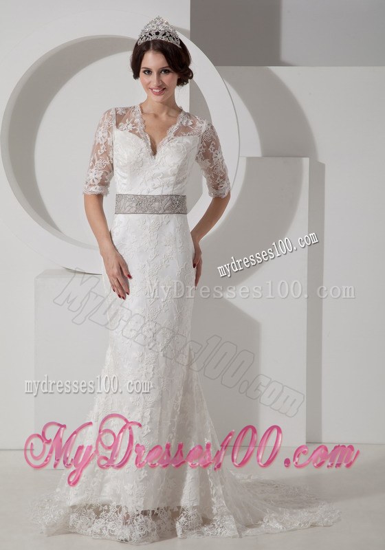 V-neck Brush Train Back Out Lace Wedding Dress with Half Sleeves and Belt