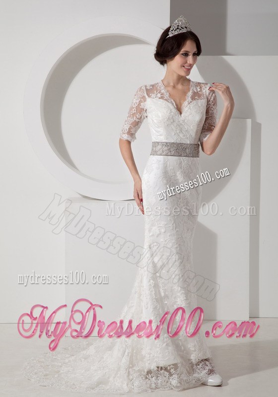 V-neck Brush Train Back Out Lace Wedding Dress with Half Sleeves and Belt