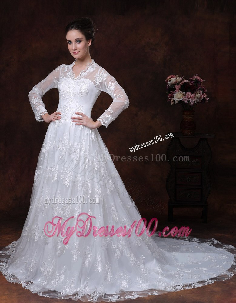 Lace Princess V-neck Long Sleeves Court Train Wedding Bridal Gown