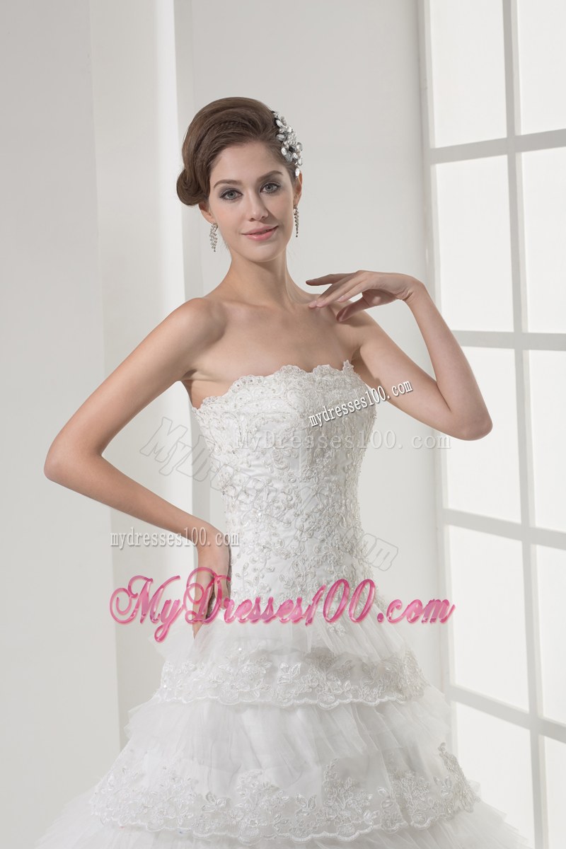 Ruffled Neckline Tiers Bridal Dress Decorated with Beadings and Lace Edge