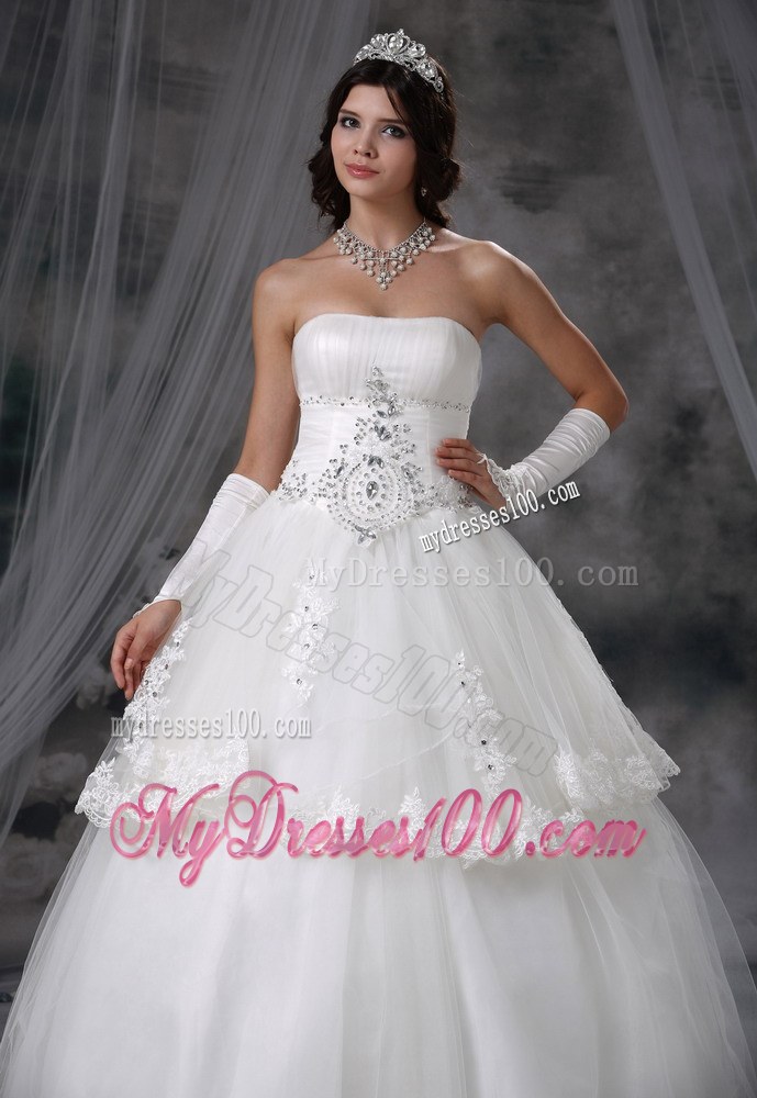 Layers Ball Gown Wedding Dress with Appliques and Beadings