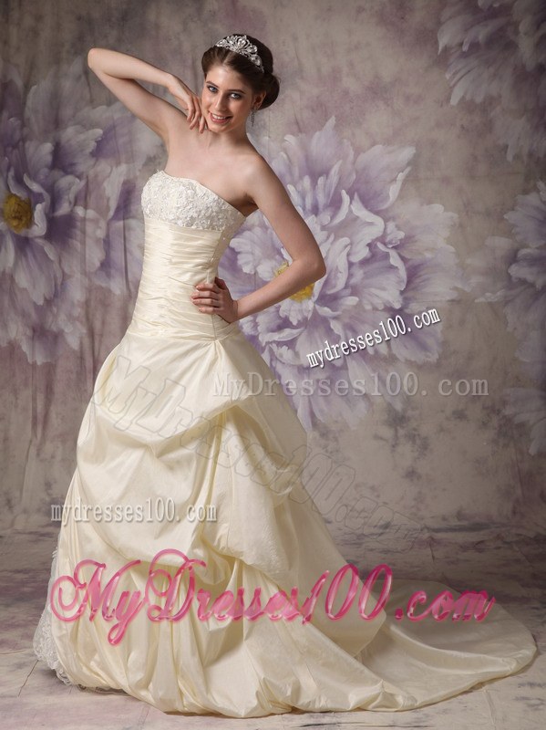 Special Light Yellow A-line Ruche Handmade Flower Wedding Dress Pick-ups
