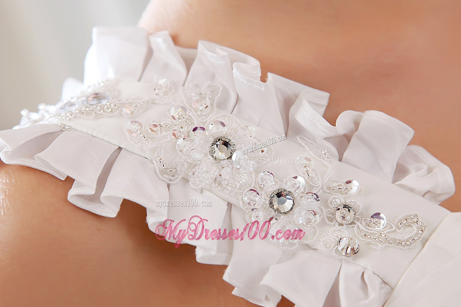 Sophisticated Court Train White Wedding Bridal Gown with Straps Pick-ups