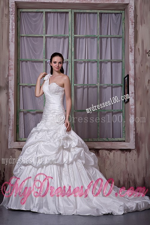Handle Flowers Beading and Pick-ups Decorated One Shoulder Bridal Dresses