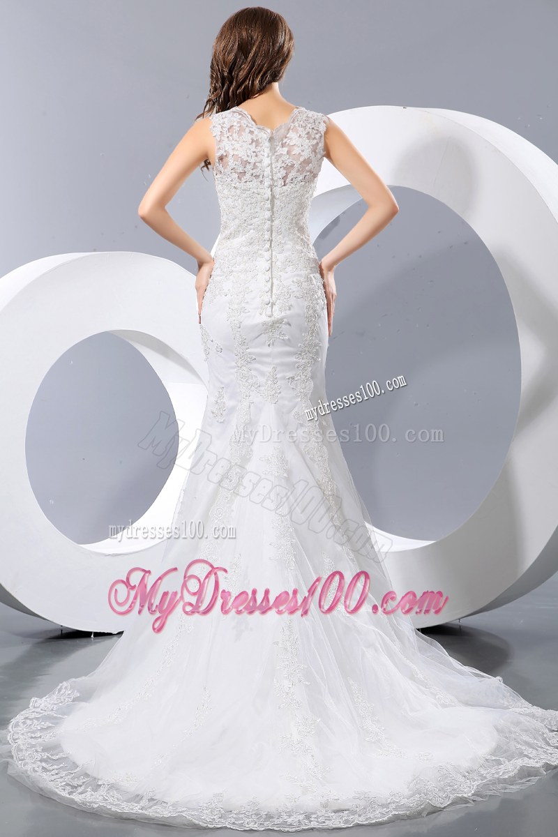 Button Down Back Trumpet Wedding Dresses with Lace Flowers Court Train