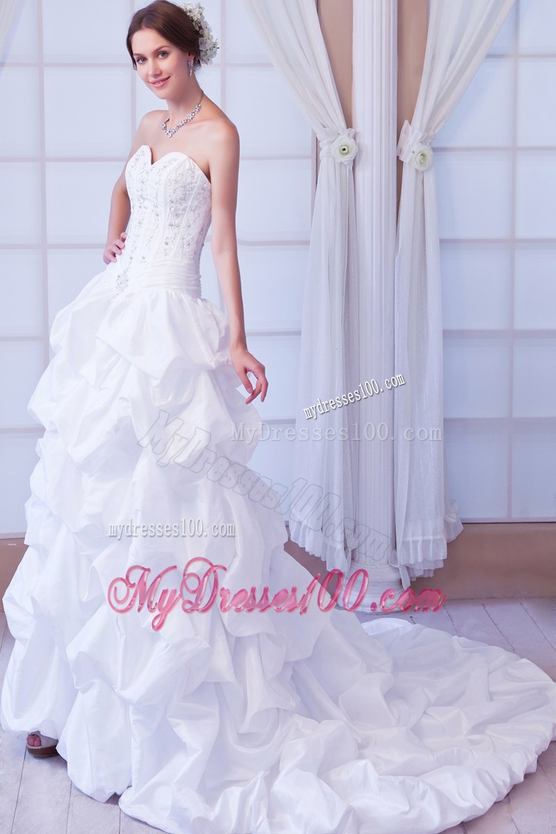 Sweetheart Pick-ups Corset Back White Dress for Wedding Appliques