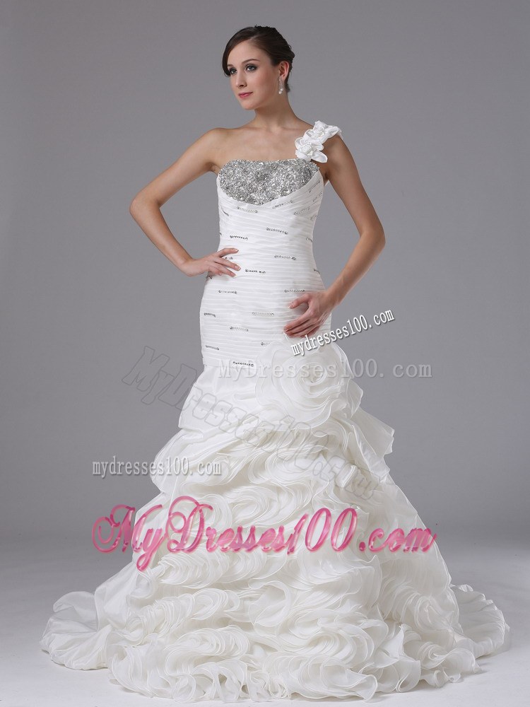 Mermaid One Shoulder Wedding Dresses with Tiers Of Pick-ups and Beading