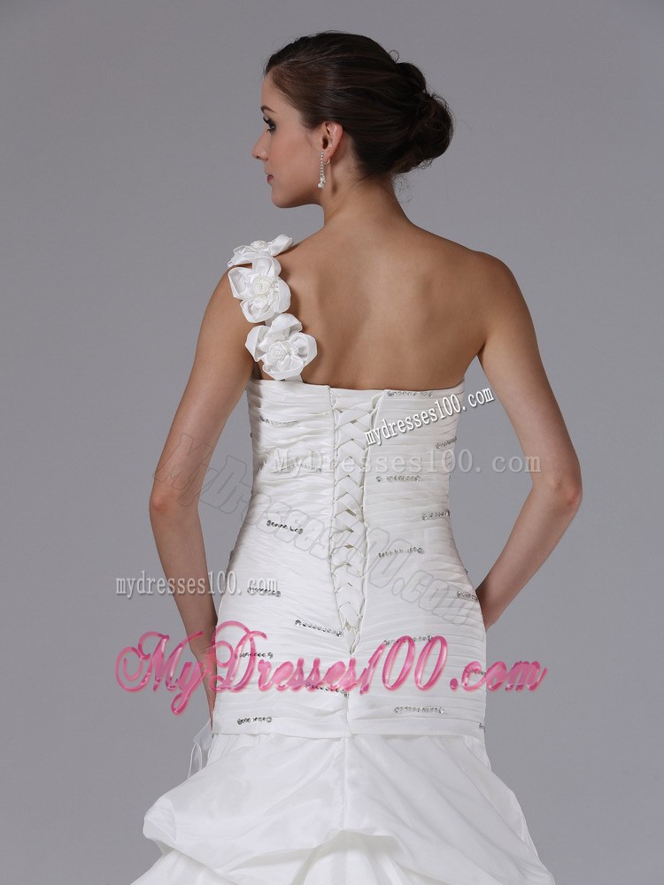 Mermaid One Shoulder Wedding Dresses with Tiers Of Pick-ups and Beading