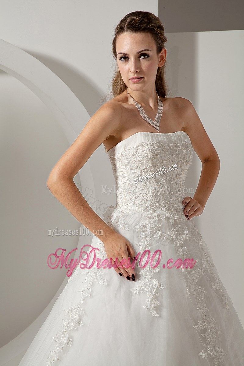 Pretty Court Train White Wedding Bridal Gown Lace Decoration