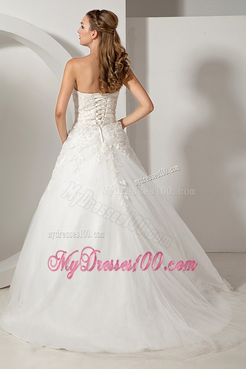 Pretty Court Train White Wedding Bridal Gown Lace Decoration