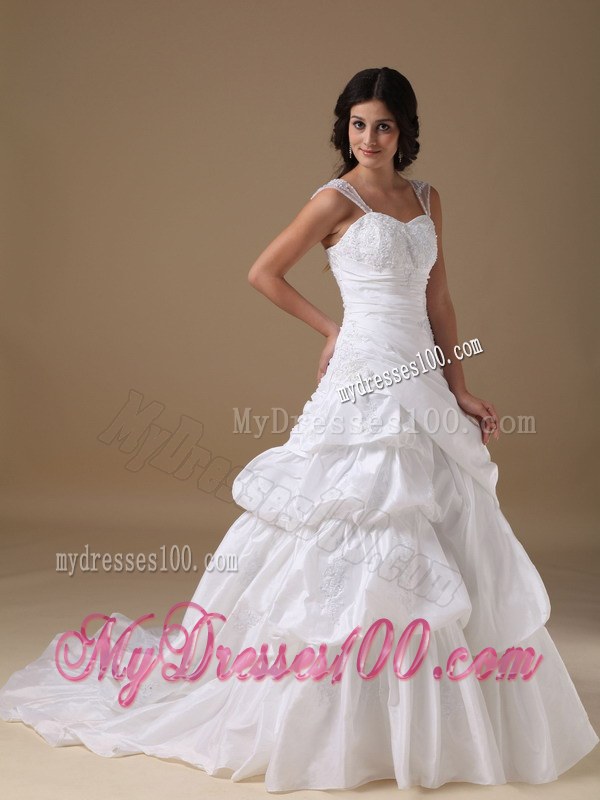 Polished Straps Pick-ups Appliques Lace Element White Wedding Dress