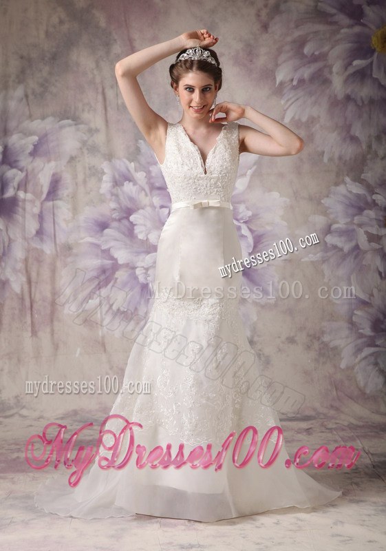 V-neck Sleeveless Ribbons White Wedding Dress with Back out
