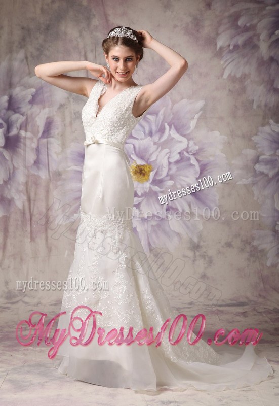 V-neck Sleeveless Ribbons White Wedding Dress with Back out