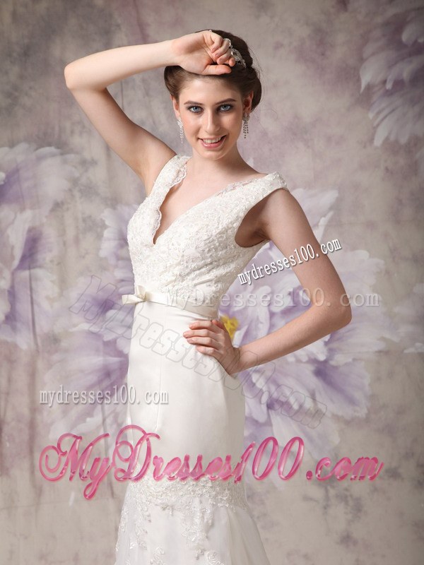V-neck Sleeveless Ribbons White Wedding Dress with Back out