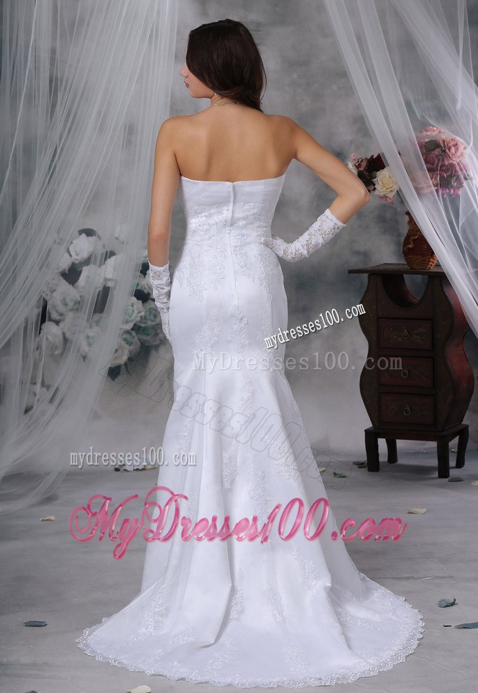 High-class Sweetheart White Wedding Dress Lace Court Train Strapless