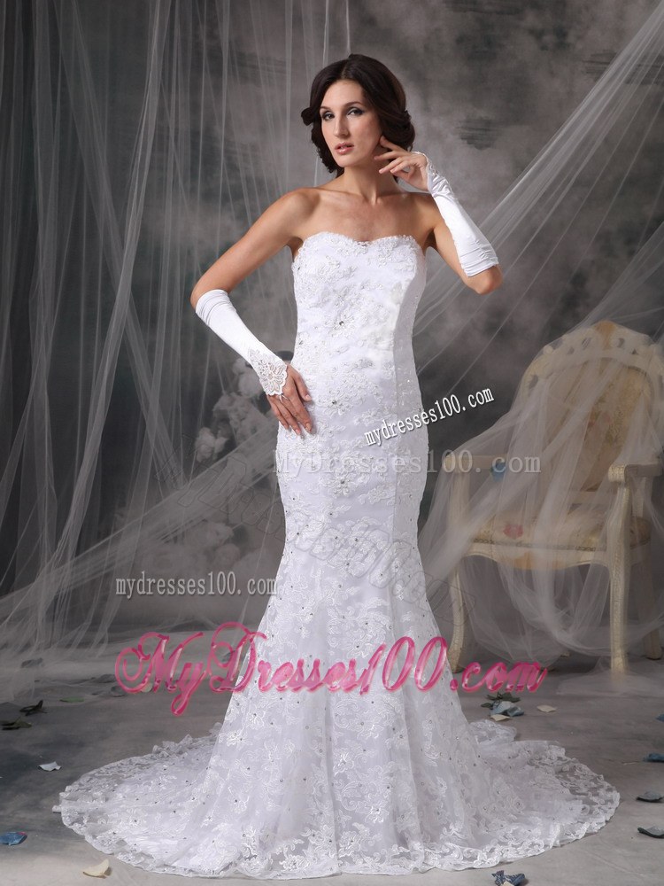 Chapel Train Mermaid Lace Appliques White Wedding Dress Strapless