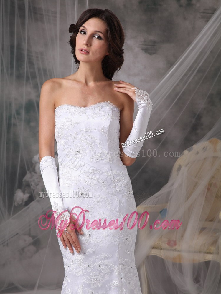 Chapel Train Mermaid Lace Appliques White Wedding Dress Strapless