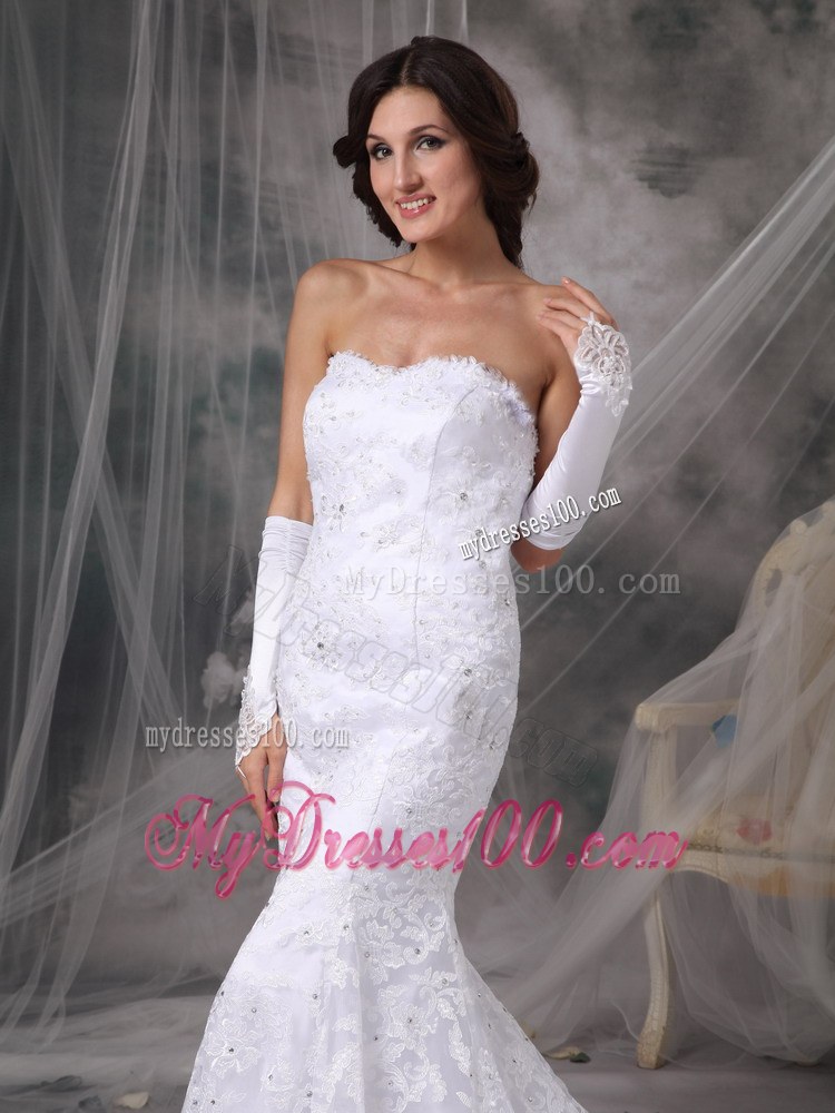 Chapel Train Mermaid Lace Appliques White Wedding Dress Strapless