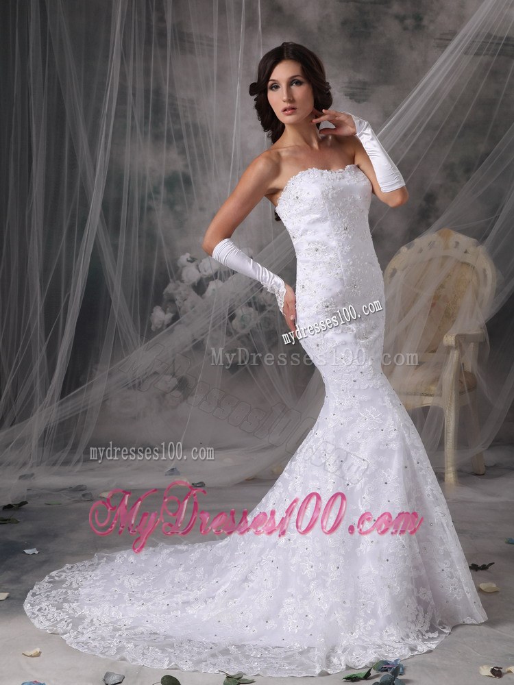 Chapel Train Mermaid Lace Appliques White Wedding Dress Strapless