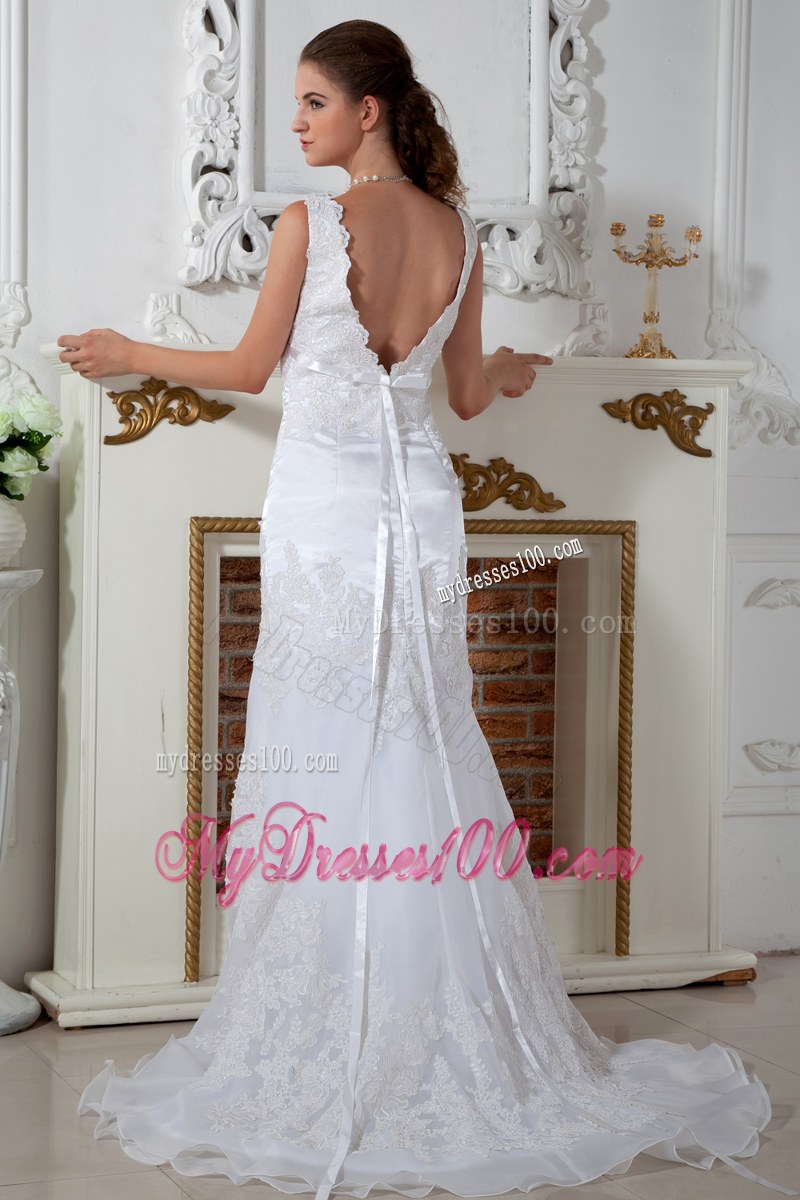 Popular V-neck Court Train Lace Decorate White Dress for Wedding