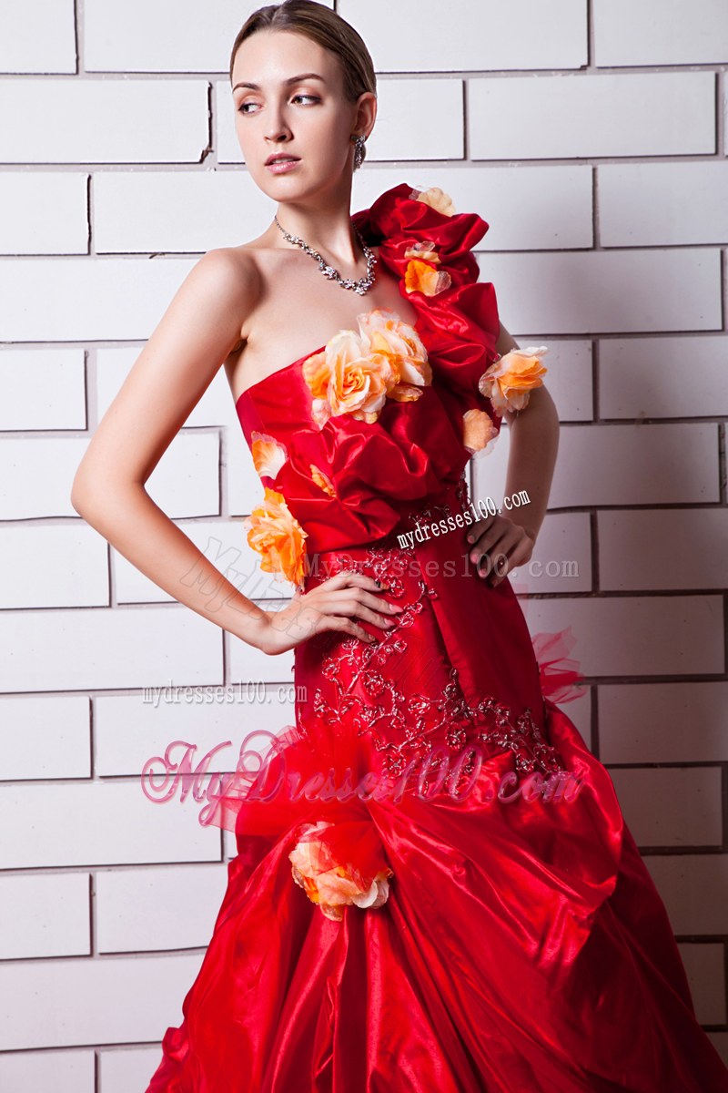 Red Wedding Dress One Shoulder Pick-ups Handmade Flowers