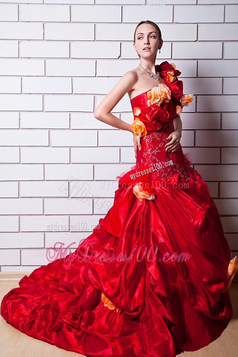 Red Wedding Dress One Shoulder Pick-ups Handmade Flowers