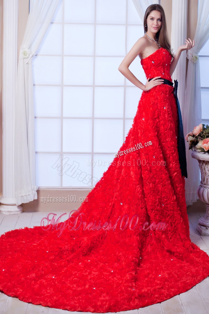 Red Special Embossed Fabric Wedding Dress with Black Ribbon