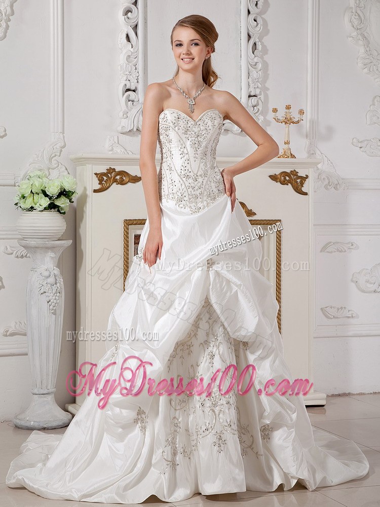 Sweetheart Court Train Taffeta Bridal Dress with Appliques and Pick-ups